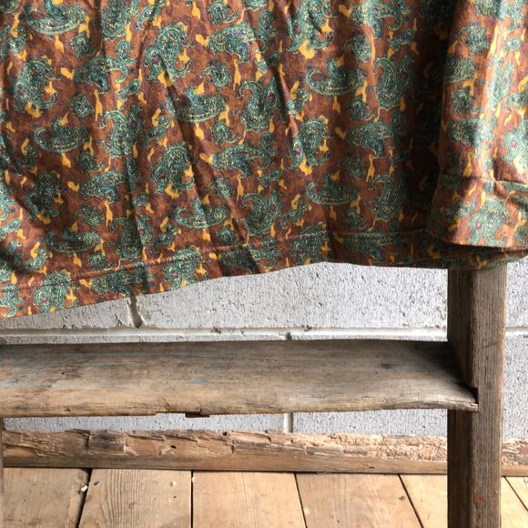 French Paisley Print Mock Neck || Patterned Top - Picture 8 of 10